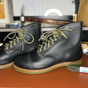Red Wing 4331 Iron Ranger Limited Edition Riders Room 65 Made 9.5D